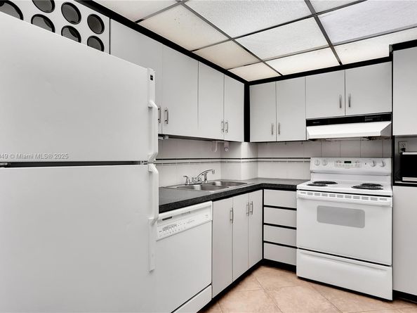 5005 Collins Ave 607, Miami Beach FL 33140