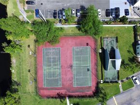 3417 NW 44th St 104, Oakland Park FL 33309