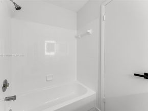 15430 SW 74th Cir Ct 506, Miami FL 33193