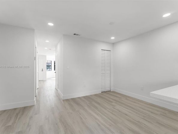 15430 SW 74th Cir Ct 506, Miami FL 33193