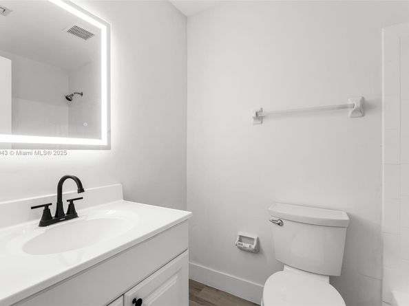 15430 SW 74th Cir Ct 506, Miami FL 33193