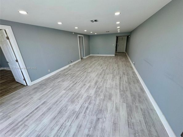 3300 N Palm Aire Dr 305, Pompano Beach FL 33069