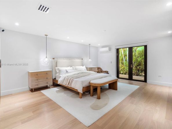 4485 N Jefferson Ave, Miami Beach FL 33140