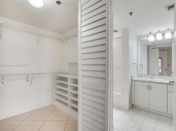 2351 Douglas Rd 604, Miami FL 33145