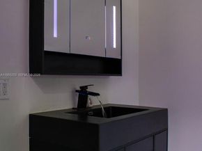 1009 Leisure Ln, Boynton Beach FL 33426