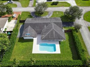 8341 SW 87th Ter, Miami FL 33143