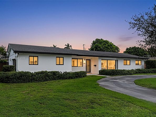8341 SW 87th Ter, Miami FL 33143