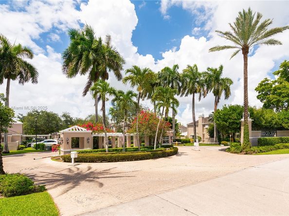 7150 SW 55th Ter W, Miami FL 33155