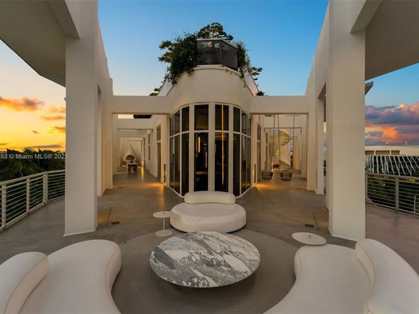 2001 Meridian Ave PH01, Miami Beach FL 33139