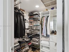 1670 Lincoln Ct. PH7E, Miami Beach FL 33139