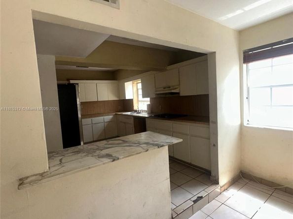2225 SW 11th Ter, Miami FL 33135