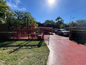 17820 SW 174th St, Miami FL 33187