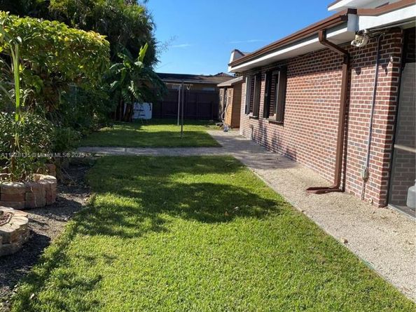 17820 SW 174th St, Miami FL 33187