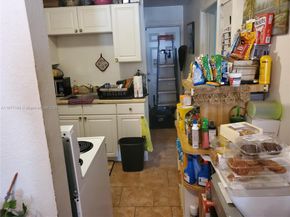 1615 NW 65th St, Miami FL 33147