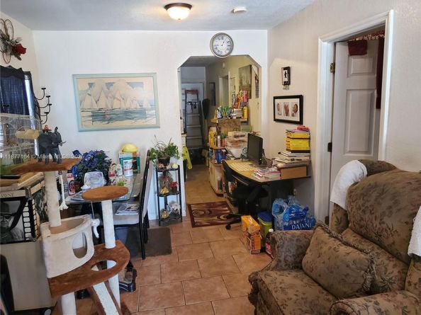 1615 NW 65th St, Miami FL 33147