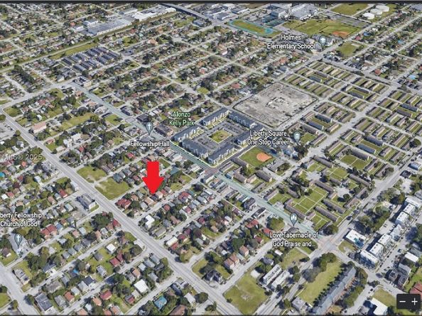 1615 NW 65th St, Miami FL 33147