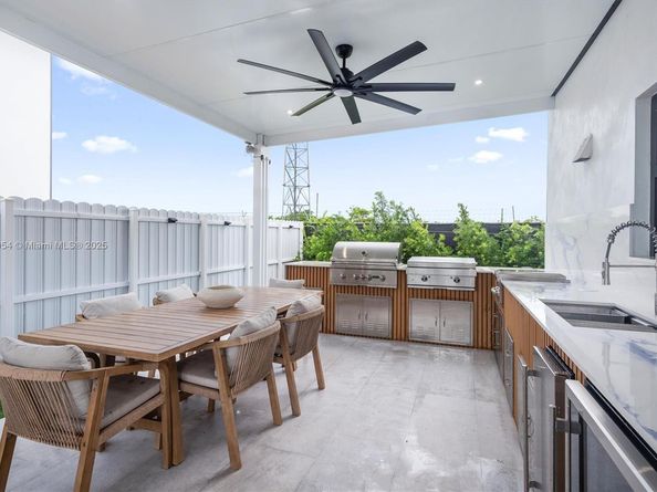 10940 SW 180th St, Miami FL 33157