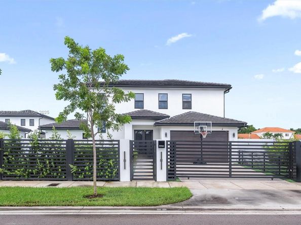 10940 SW 180th St, Miami FL 33157