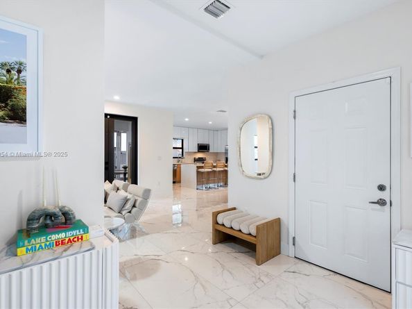 10940 SW 180th St, Miami FL 33157