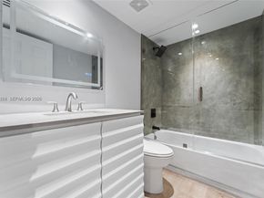 3141 NW 47th Ter 121, Lauderdale Lakes FL 33319