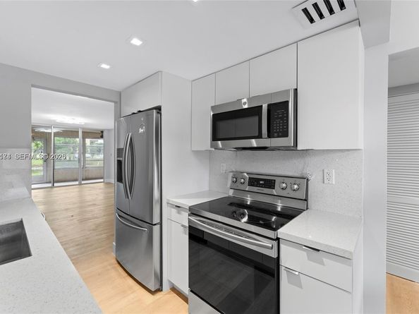 3141 NW 47th Ter 121, Lauderdale Lakes FL 33319