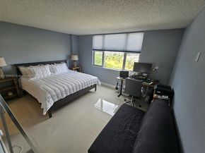 3850 Washington St 704, Hollywood FL 33021
