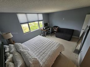 3850 Washington St 704, Hollywood FL 33021