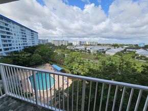 3850 Washington St 704, Hollywood FL 33021