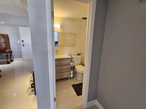 3850 Washington St 704, Hollywood FL 33021