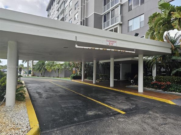 3850 Washington St 704, Hollywood FL 33021