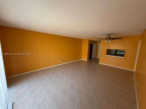 4848 NW 24th Ct 232, Lauderdale Lakes FL 33313