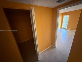 4848 NW 24th Ct 232, Lauderdale Lakes FL 33313