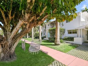 4490 Royal Palm Ave, Miami Beach FL 33140