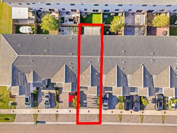 2641 SE 12th St 2641, Homestead FL 33035