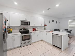 2641 SE 12th St 2641, Homestead FL 33035