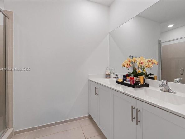 2641 SE 12th St 2641, Homestead FL 33035