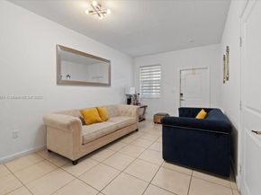 2641 SE 12th St 2641, Homestead FL 33035