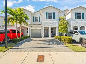 2641 SE 12th St 2641, Homestead FL 33035