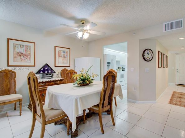 1201 SW 141st Ave 110J, Pembroke Pines FL 33027