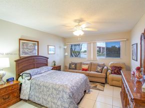 1201 SW 141st Ave 110J, Pembroke Pines FL 33027