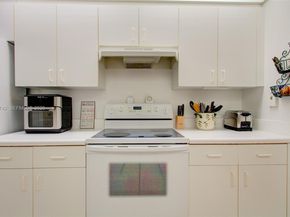 1201 SW 141st Ave 110J, Pembroke Pines FL 33027