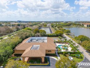 1201 SW 141st Ave 110J, Pembroke Pines FL 33027