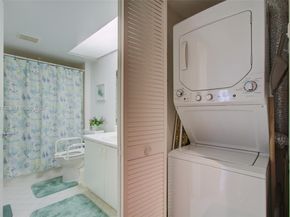 1201 SW 141st Ave 110J, Pembroke Pines FL 33027