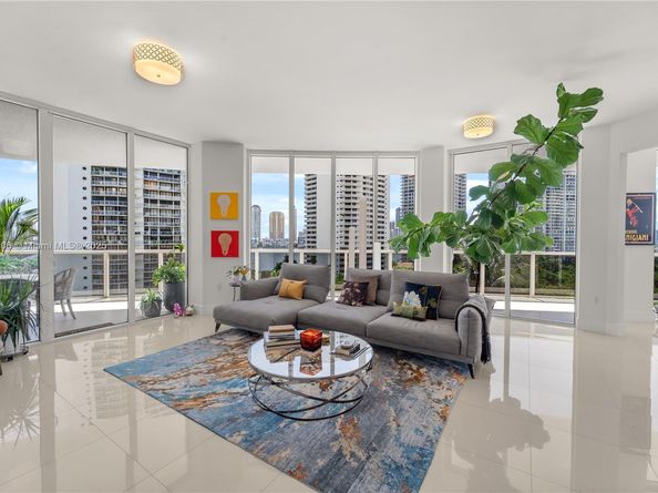 4100 Island Blvd 902, Aventura FL 33160