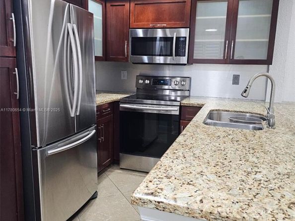 4140 NW 90th Ave 202, Coral Springs FL 33065