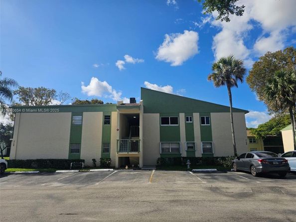 4140 NW 90th Ave 202, Coral Springs FL 33065