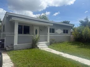 985 NE 146th St, North Miami FL 33161