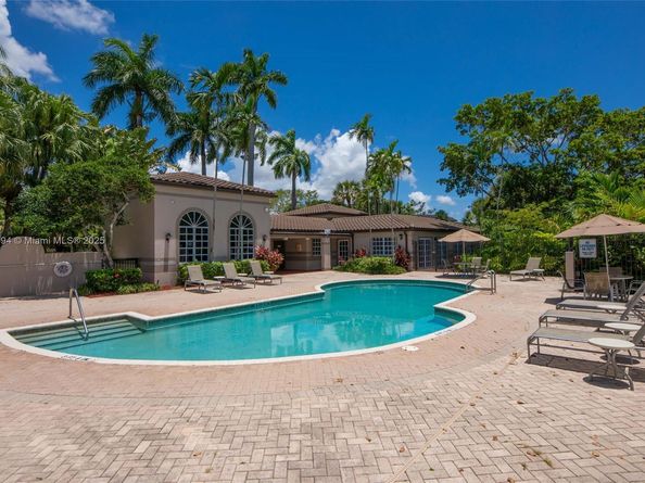 9963 Nob Hill Pl 0, Sunrise FL 33351