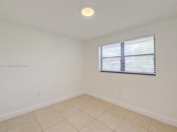 9963 Nob Hill Pl 0, Sunrise FL 33351