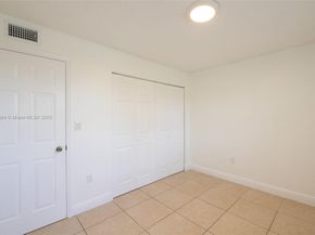 9963 Nob Hill Pl 0, Sunrise FL 33351
